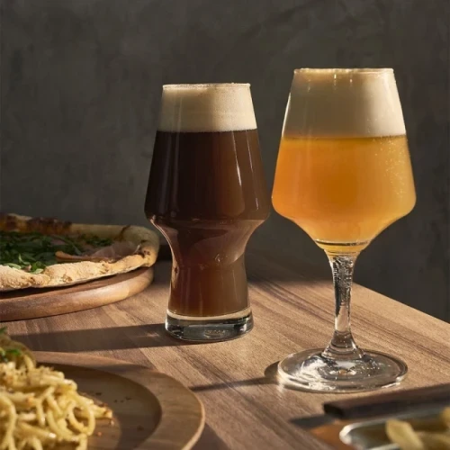 Стъклена чаша за бира