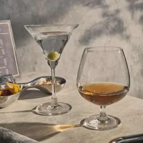 Стъклена чаша за коняк